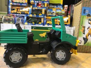 ROLLY TOYS UNIMOG FORST su POWERWINCH keturratis Amžius: 3 - 8, reguliuojama sėdynė, triukšmą mažinančios padangos